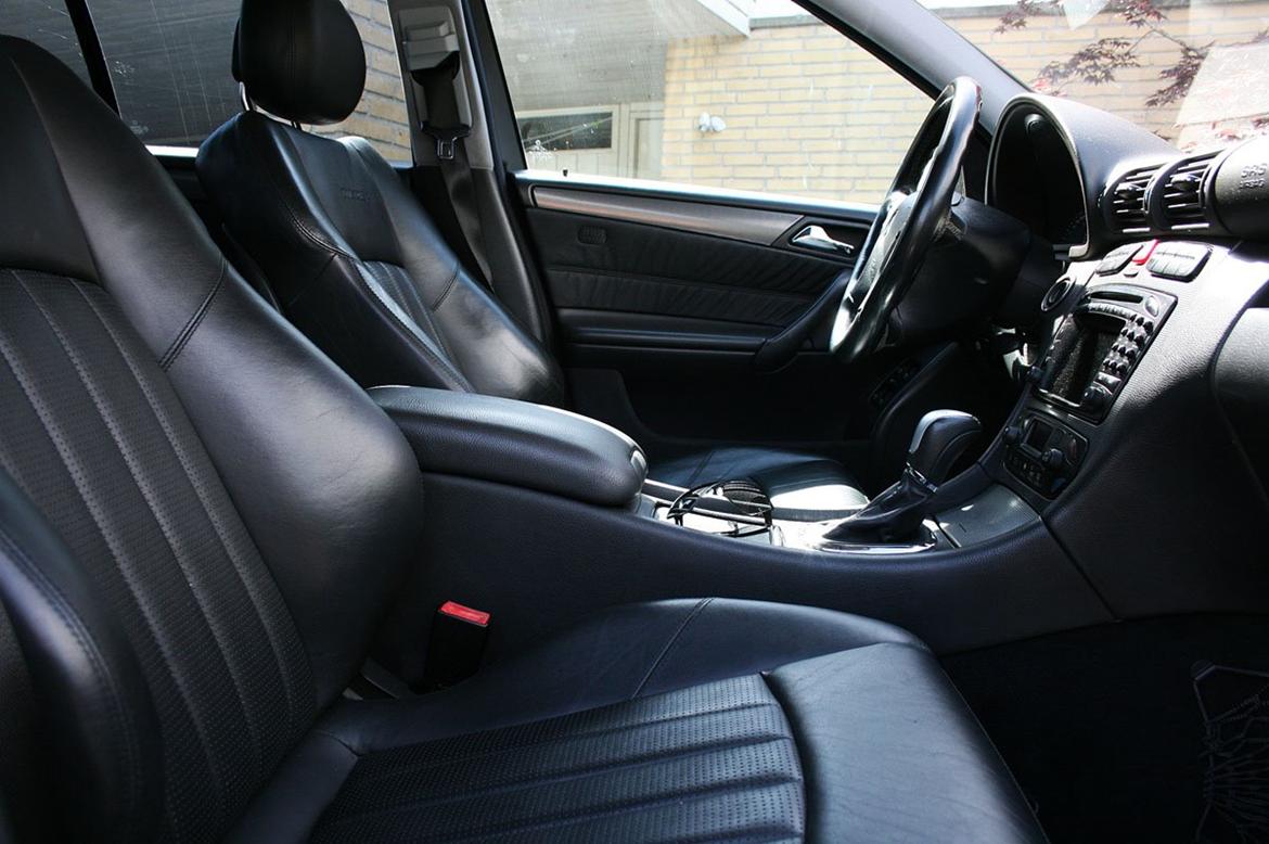 Mercedes Benz C32 AMG T Aut billede 10