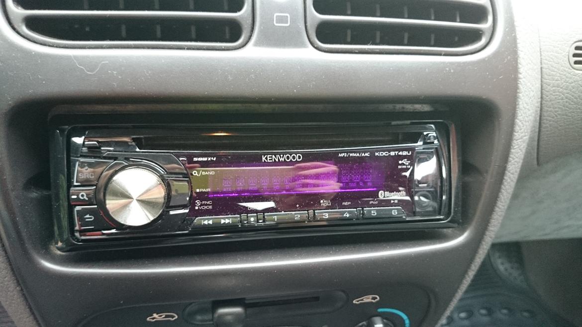 Peugeot 206 1.4 XR - Min kenwood radio med Jackstik,USB, CD, og Bluetooth billede 17