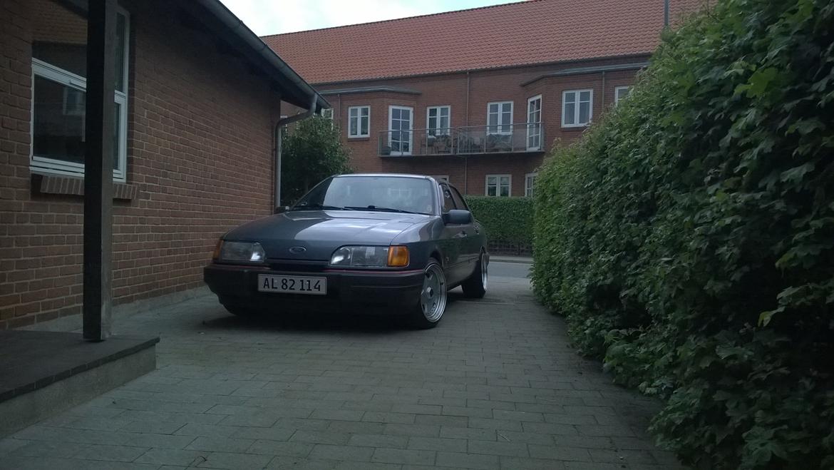 Ford Sierra Sedan Plaza billede 5