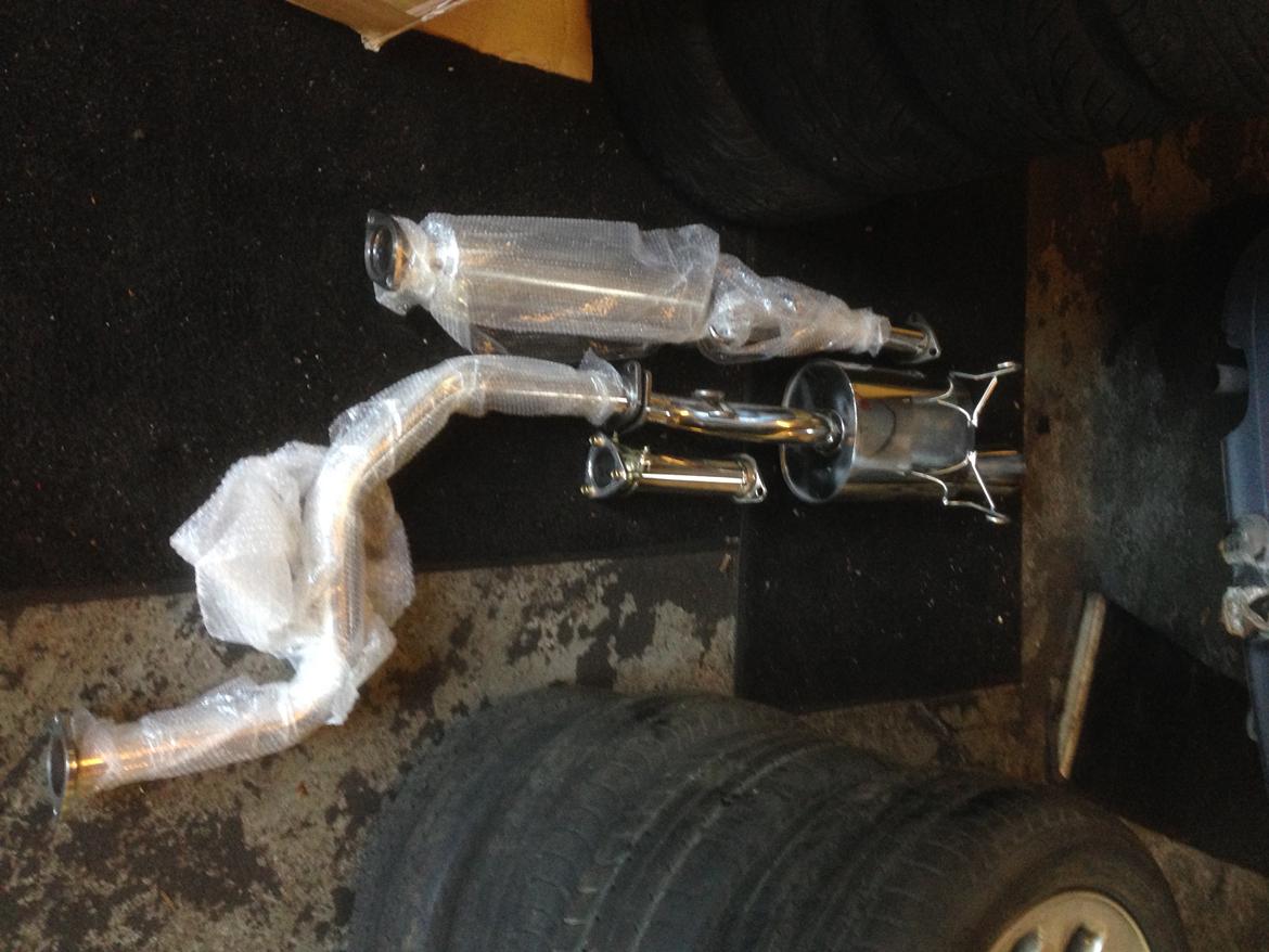 Honda Civic EK3 1.5 VTEC - Så fik jeg sku min Catback hjem. klar til mont. :) billede 11