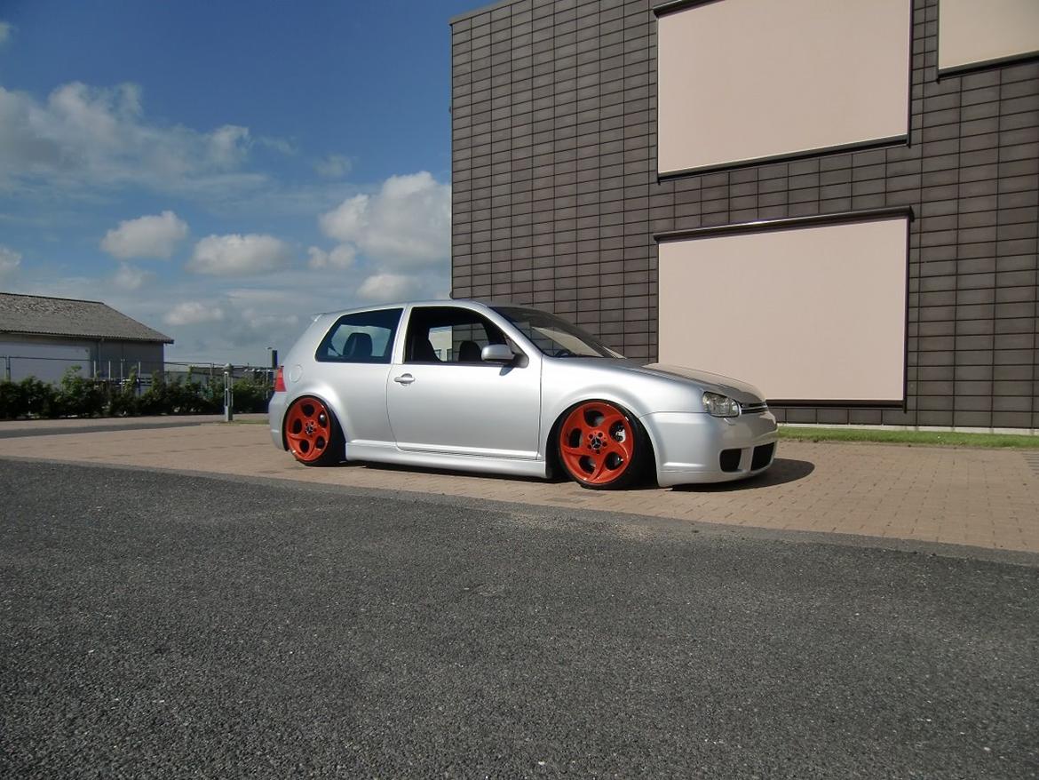 VW Golf IV R32 billede 3