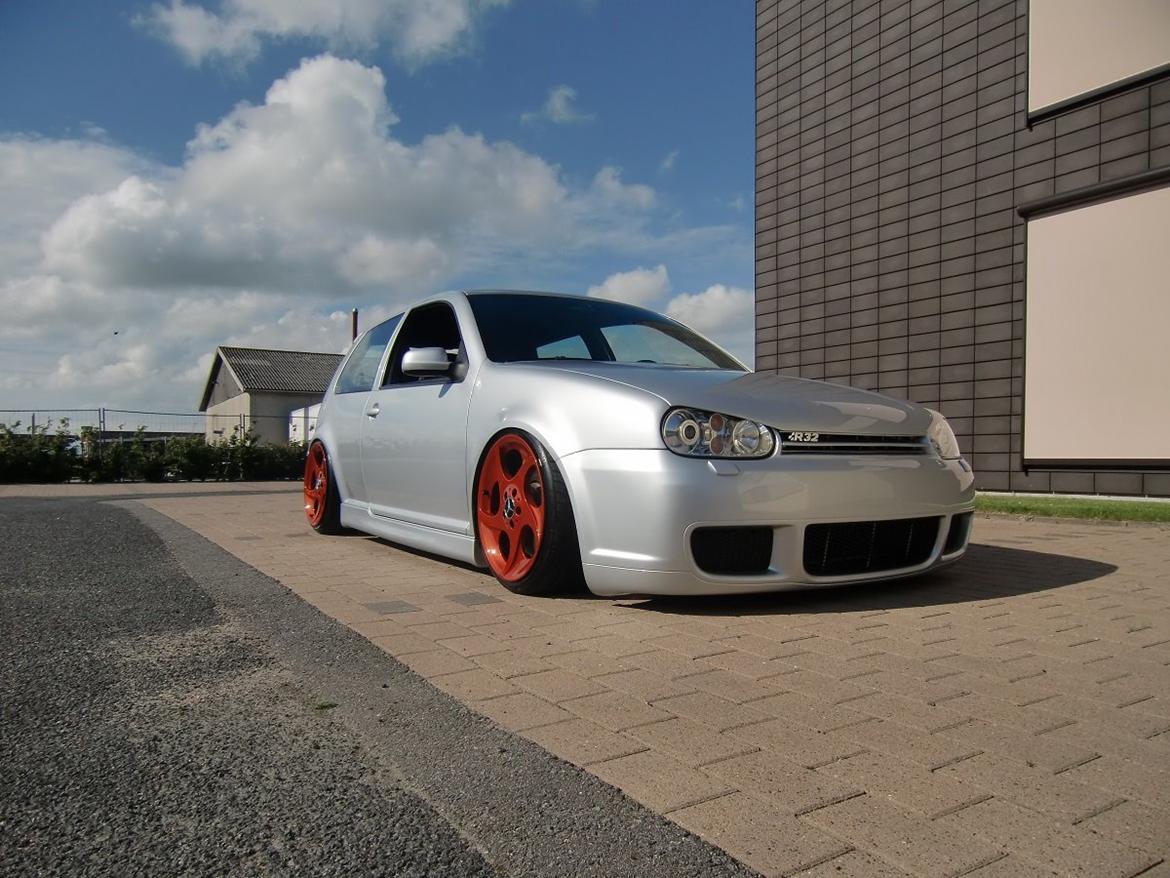 VW Golf IV R32 billede 4