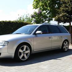 Audi A6 2,5 TDi 163 Avant Multitr.