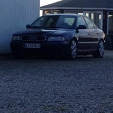 Audi A4 B5 Limosine