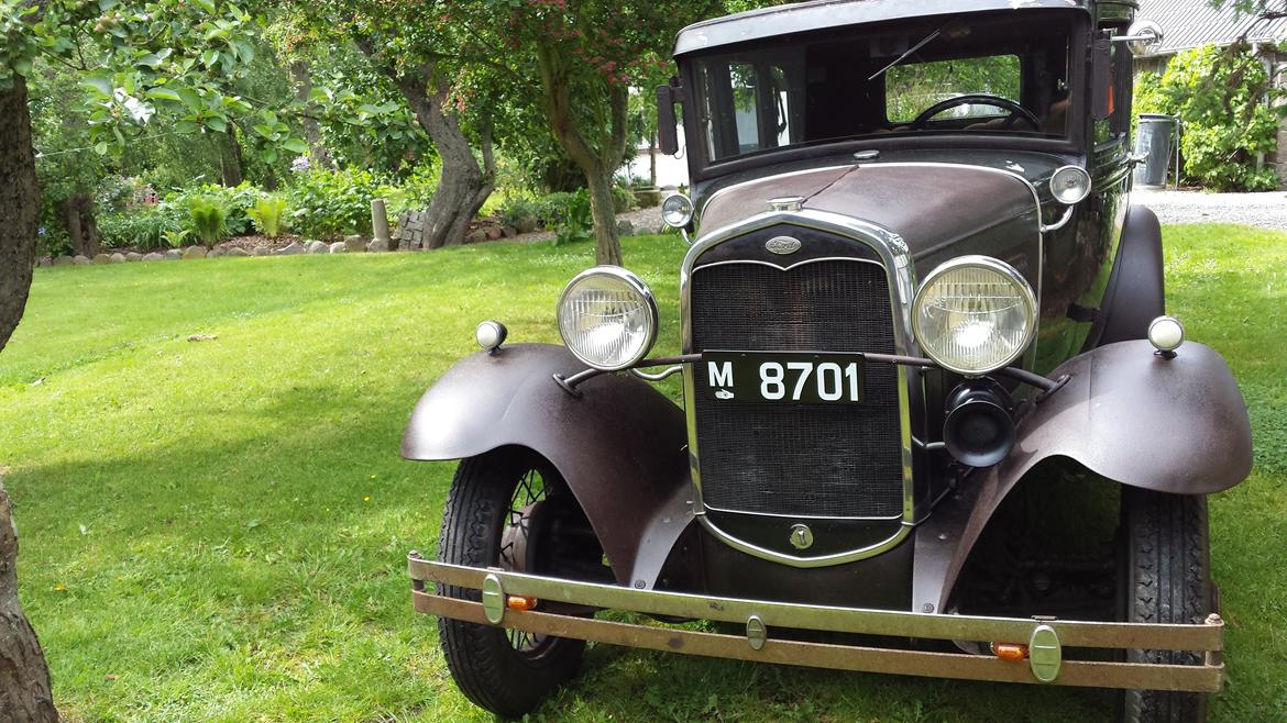 Ford Model A Town Sedan - Så kom de rette plader på... billede 3