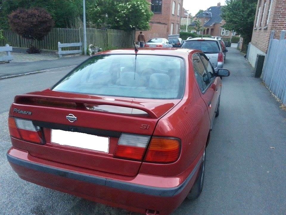 Nissan Primera 1.6 - Bilen set bagfra! billede 1