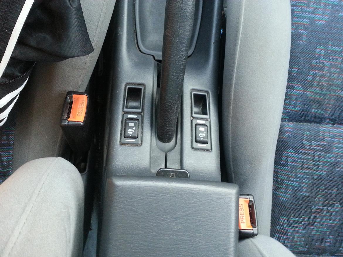 Nissan Primera 1.6 billede 16