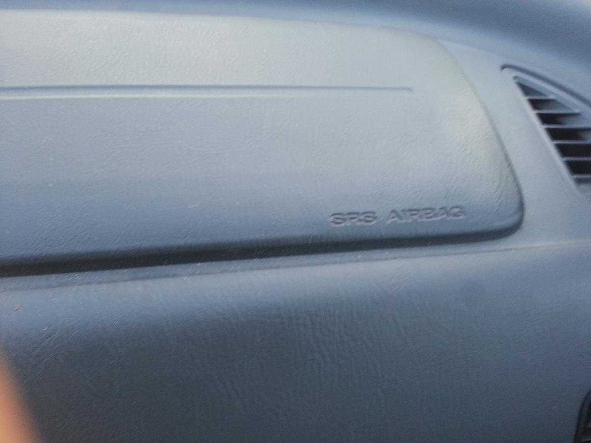 Nissan Primera 1.6 - Airbag billede 17