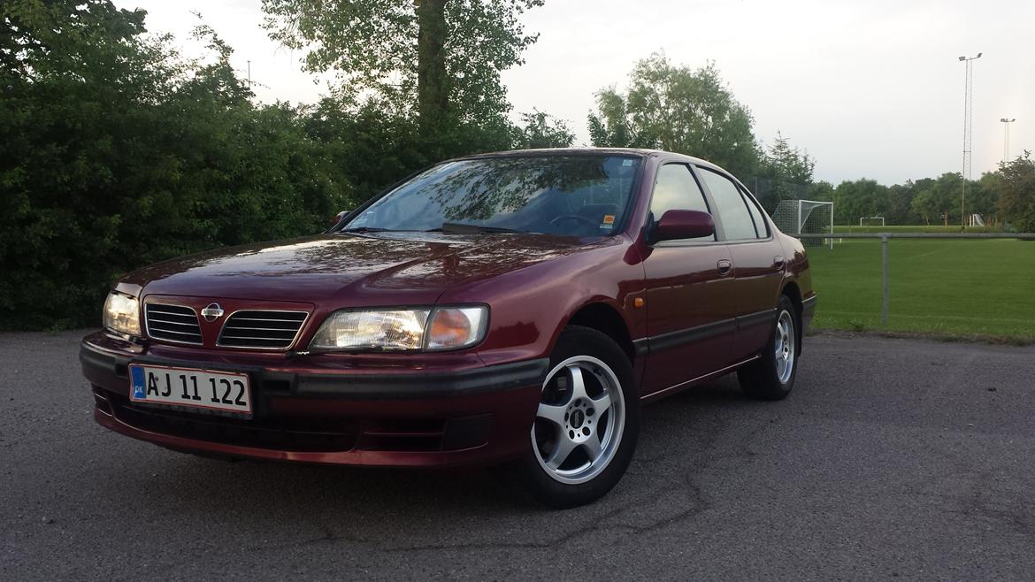 Nissan Maxima 2.0 V6 billede 1