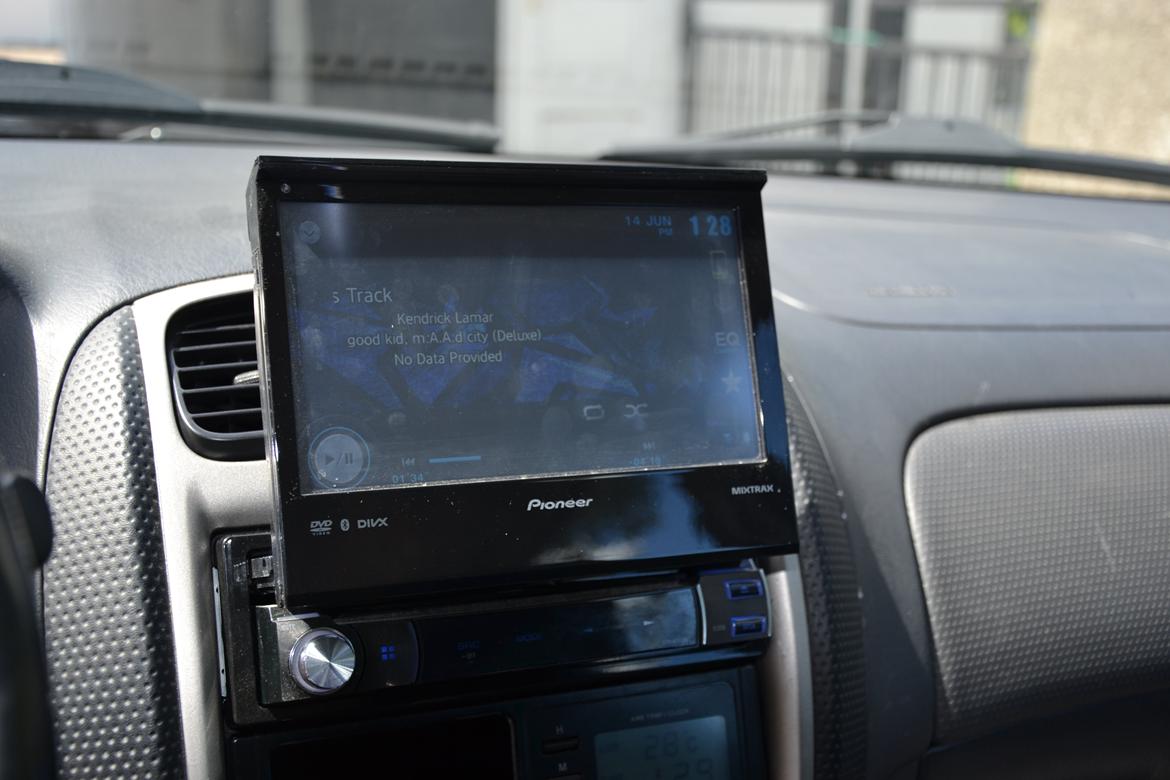 Mazda 323F BJ SLX billede 12