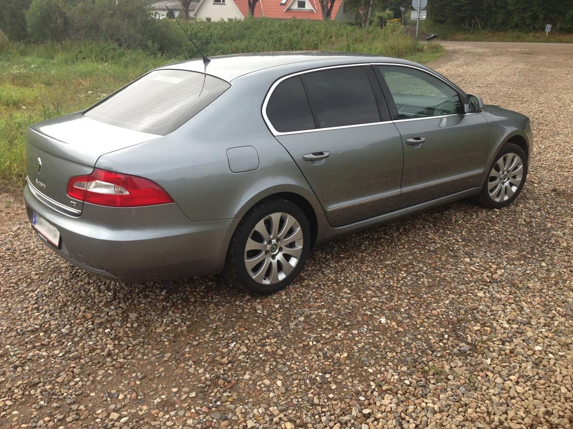 Skoda Superb Elegance TDI (Twindoor) billede 4