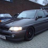 Ford Escort 1.8 sport (solgt)