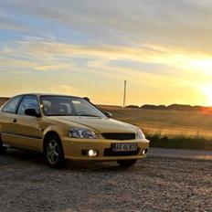 Honda Civic 1.5i LS - Solgt -