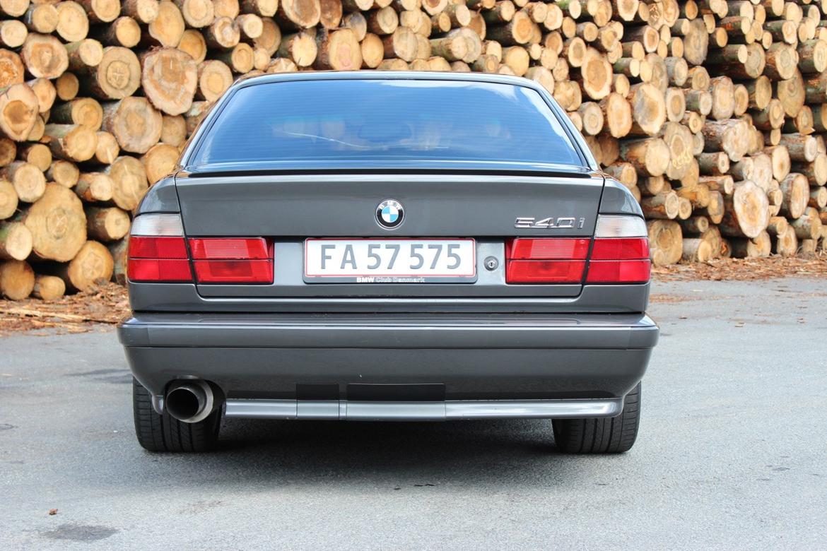 BMW E34 540i billede 5