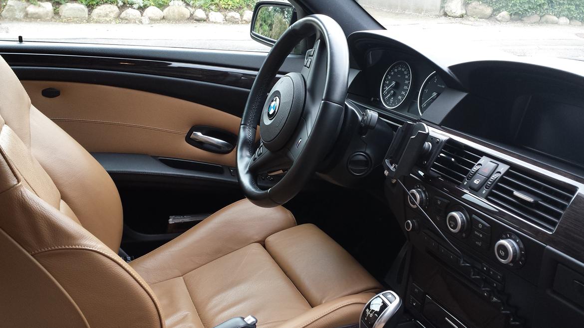 BMW 530d E61 LCi M-Sport - SOLGT billede 4