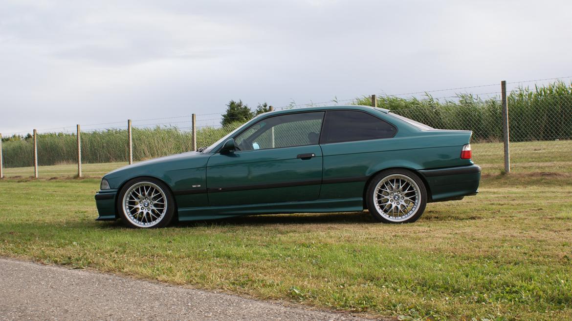 BMW E36 325i Coupe *SOLGT* billede 6