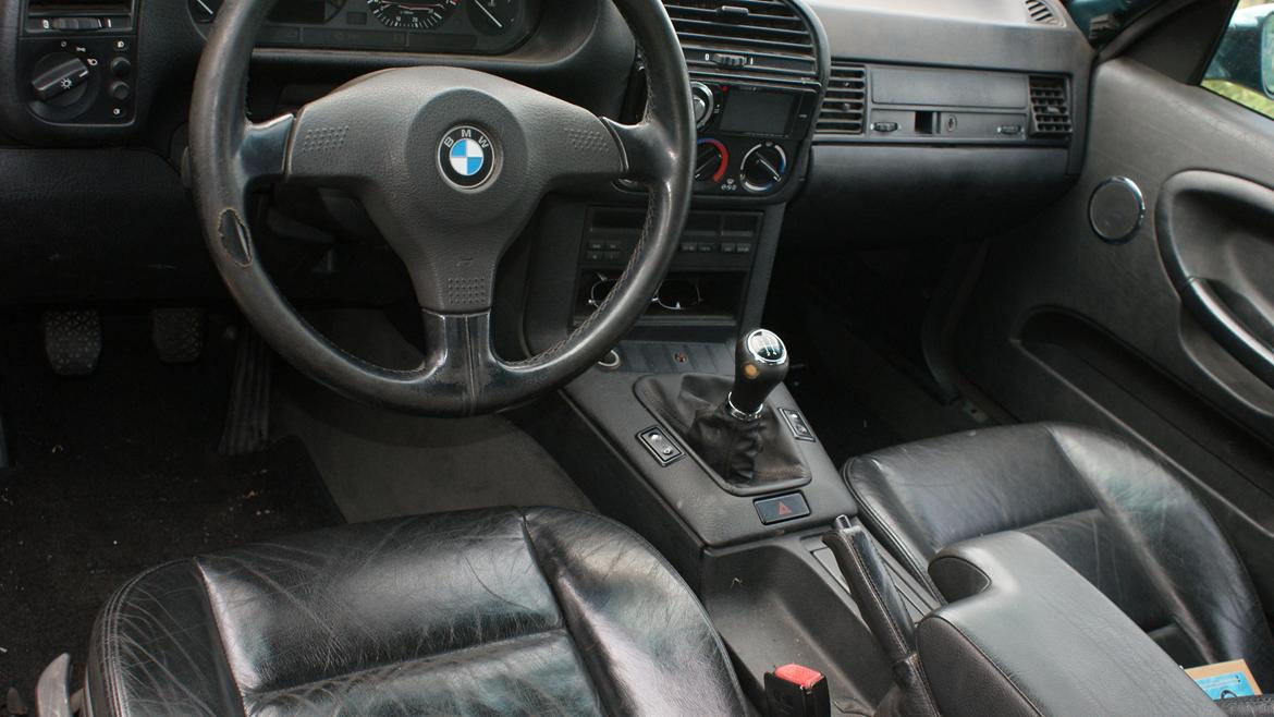 BMW E36 325i Coupe *SOLGT* billede 24