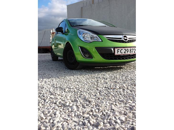 {{currentPhoto.altText}} billede {{currentPhoto.number}}