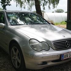 Mercedes Benz C320/W203