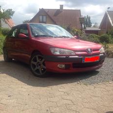 Peugeot 306