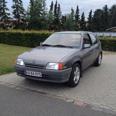 Opel Kadett E 