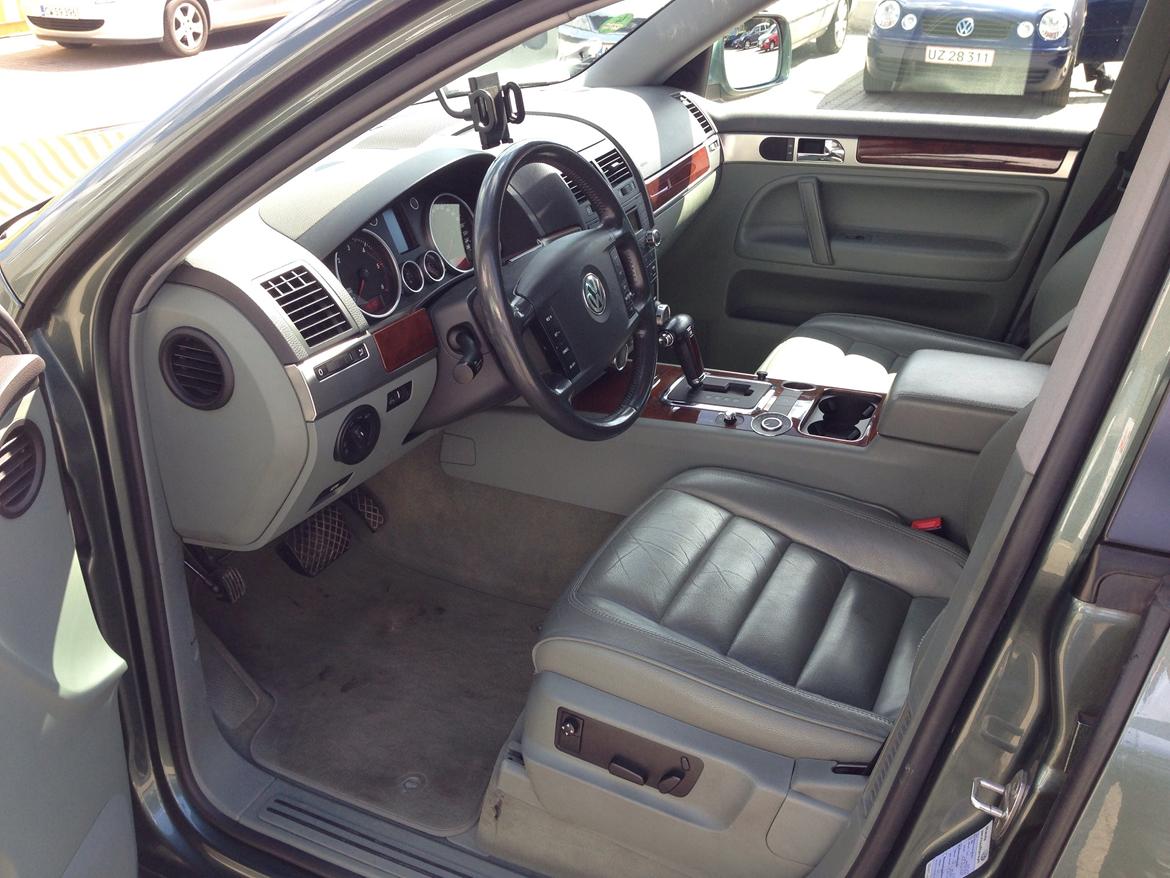VW Touareg 2,5 TDI Tiptronic  billede 8