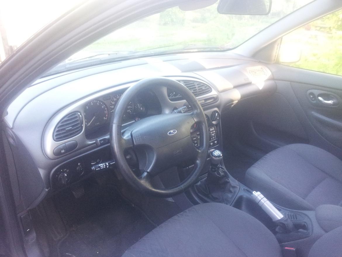 Ford Mondeo mk2 Zetec-E 2,0 billede 5