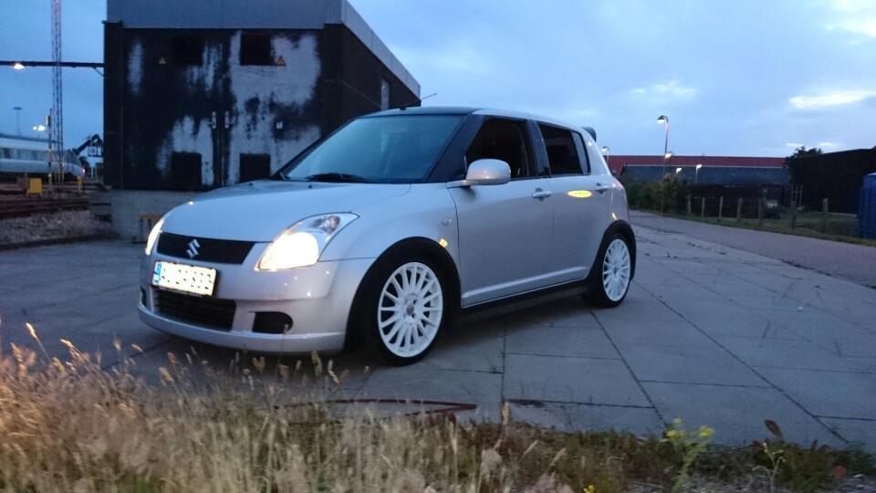 Suzuki Swift 1,3 DDIS billede 11