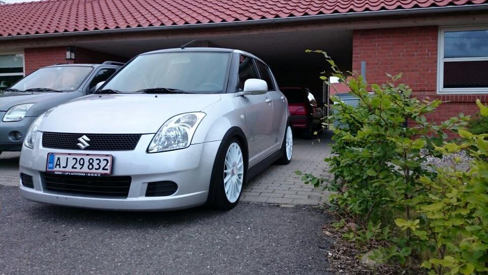 Suzuki Swift 1,3 DDIS billede 12