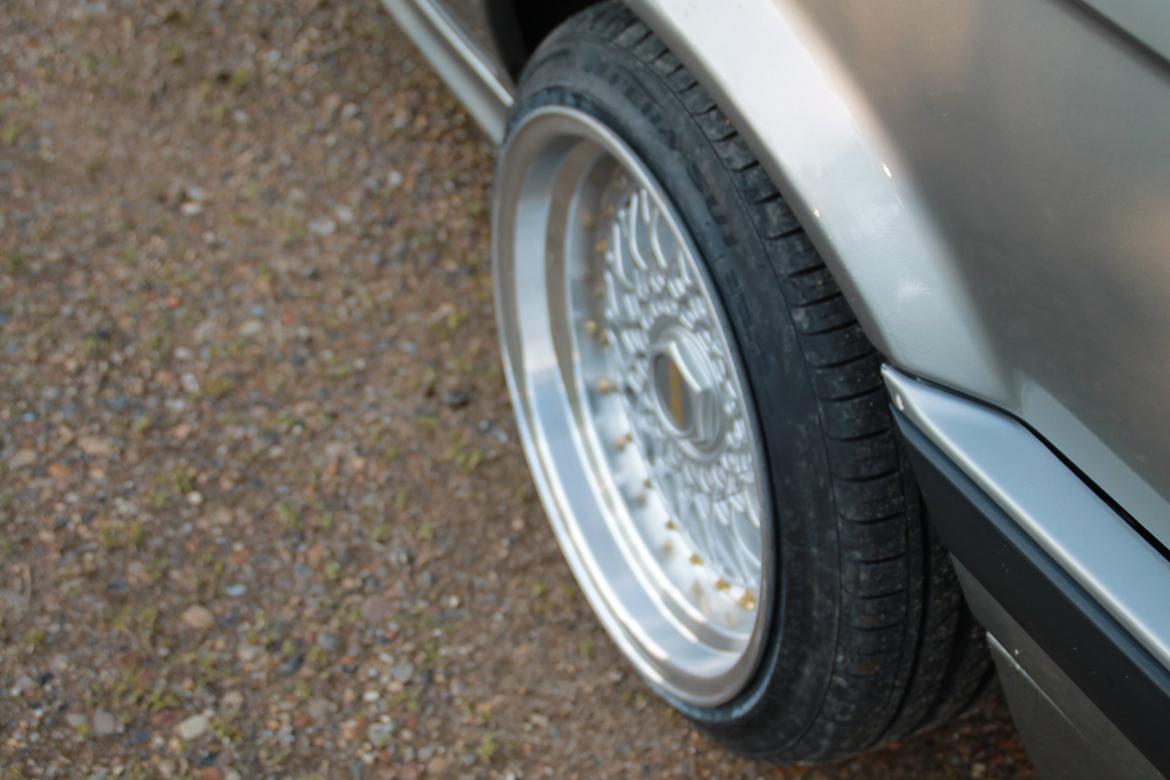 BMW E30 320i billede 11