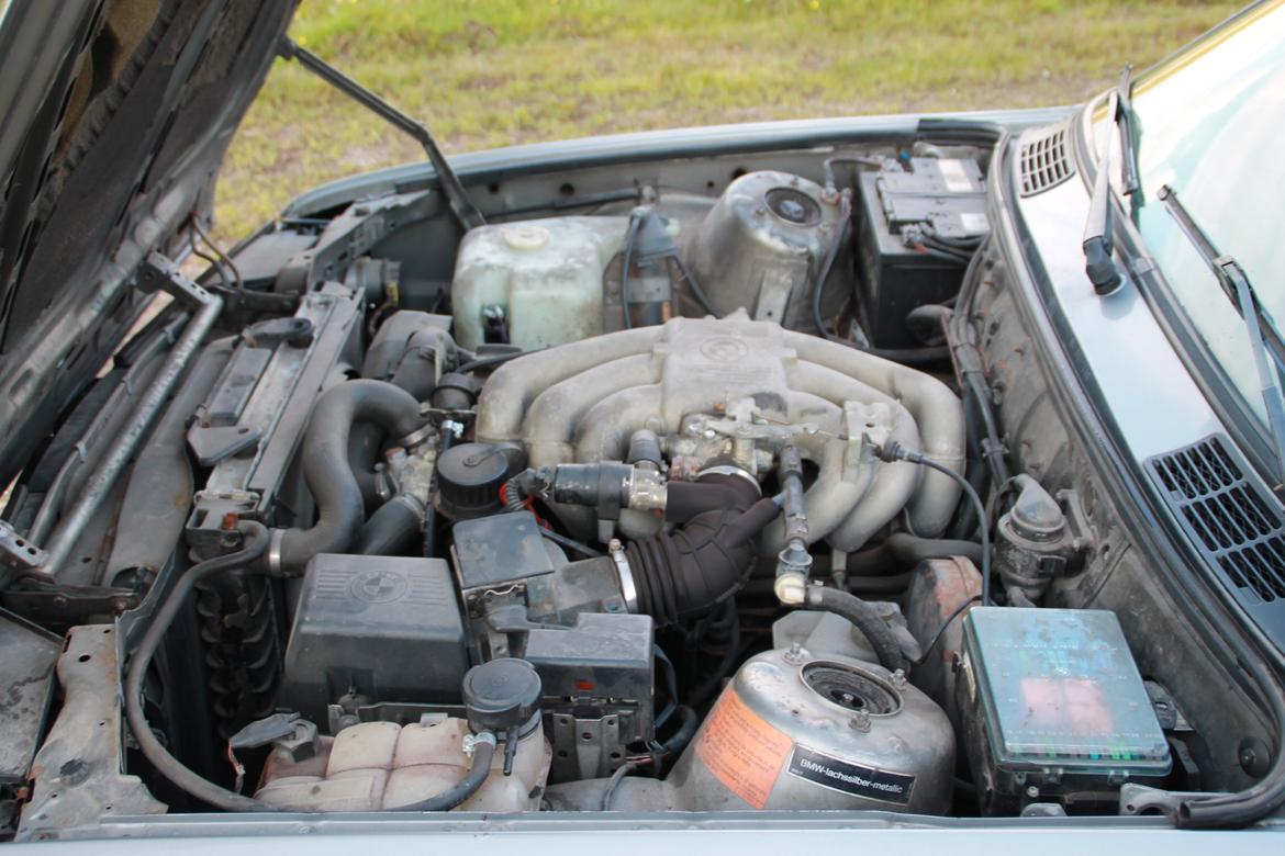 BMW E30 320i billede 13