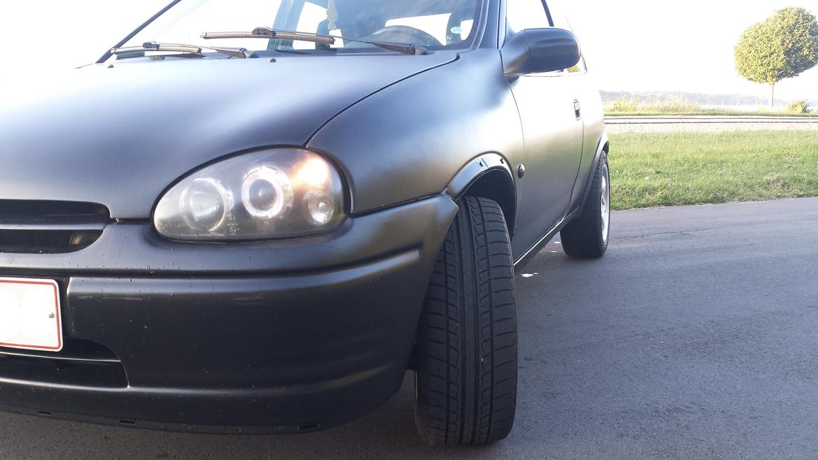 Opel Corsa 1.4i sport **SOLGT** billede 3