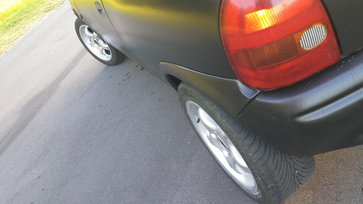 Opel Corsa 1.4i sport **SOLGT** billede 8