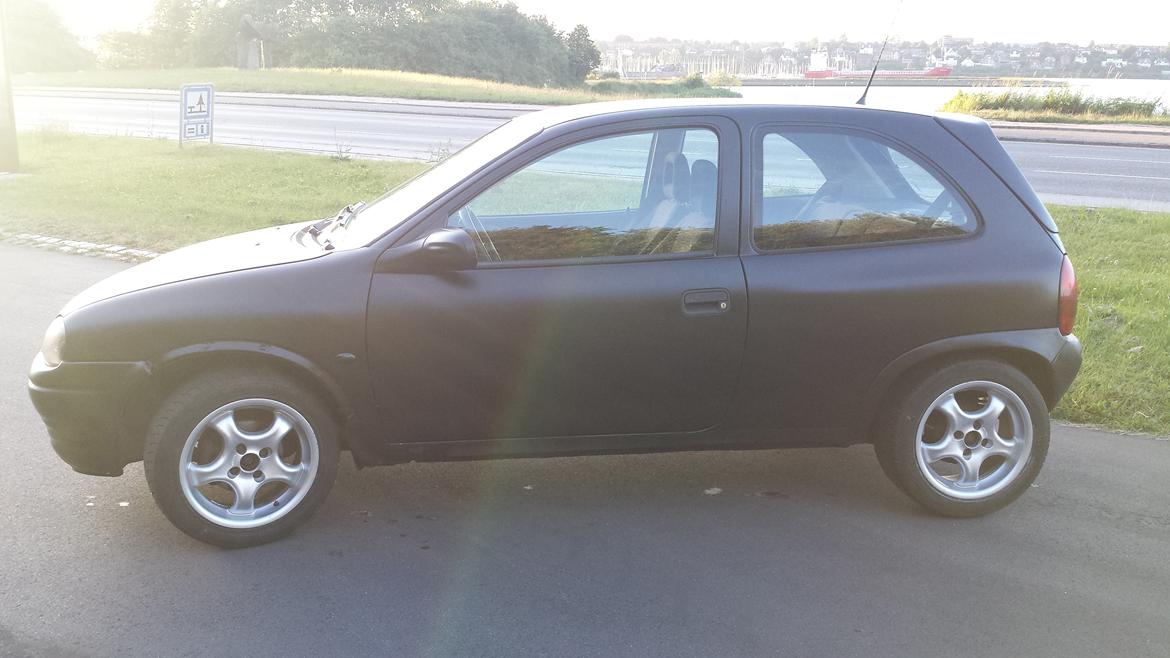 Opel Corsa 1.4i sport **SOLGT** billede 15