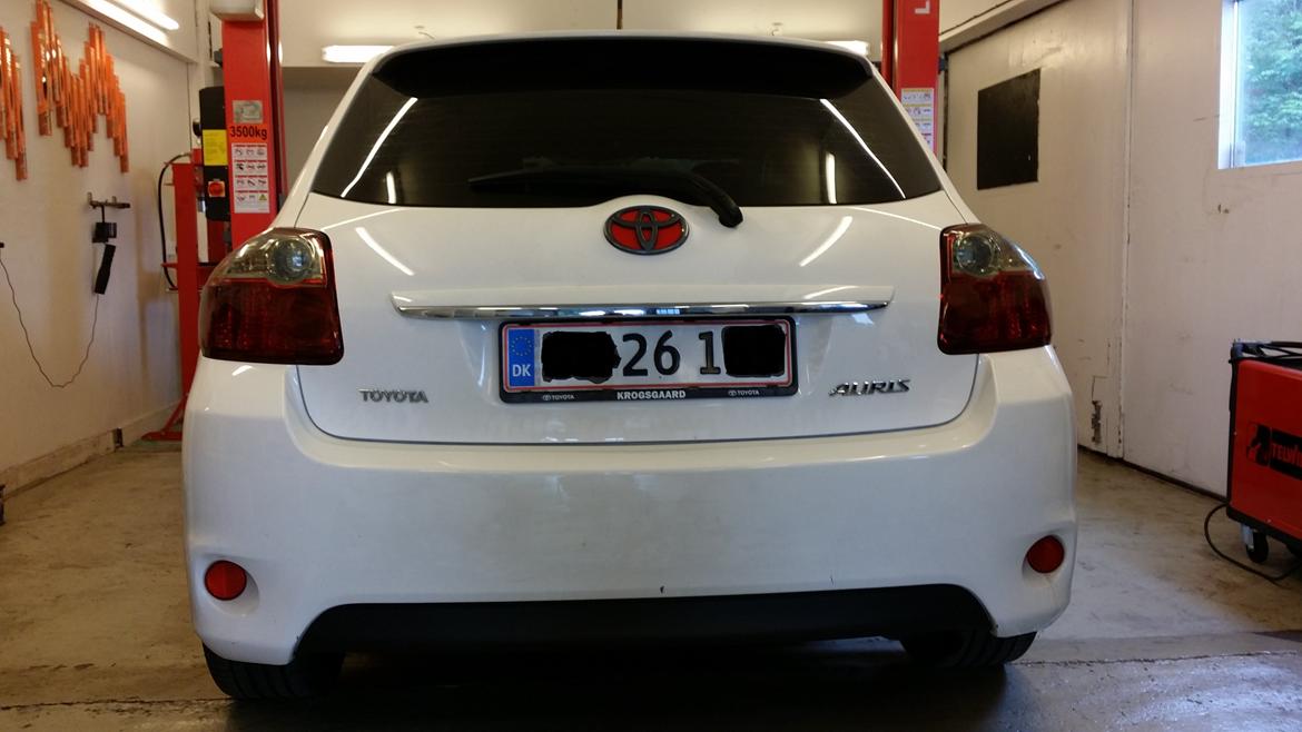 Toyota Auris 1,8 HSD ( Solgt ) billede 6