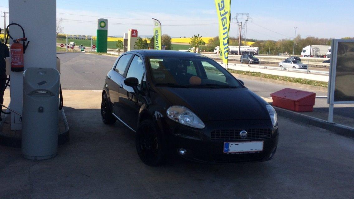 Fiat Grande Punto 1.3 JTD - En benzintank i Frankrig på vej hjem fra Paris. billede 20
