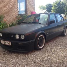 BMW E30 4 dørs