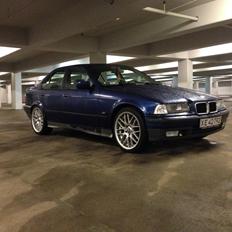 BMW E36 325i