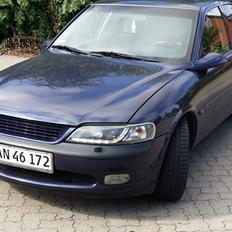 Opel Vectra b 2.5 V6