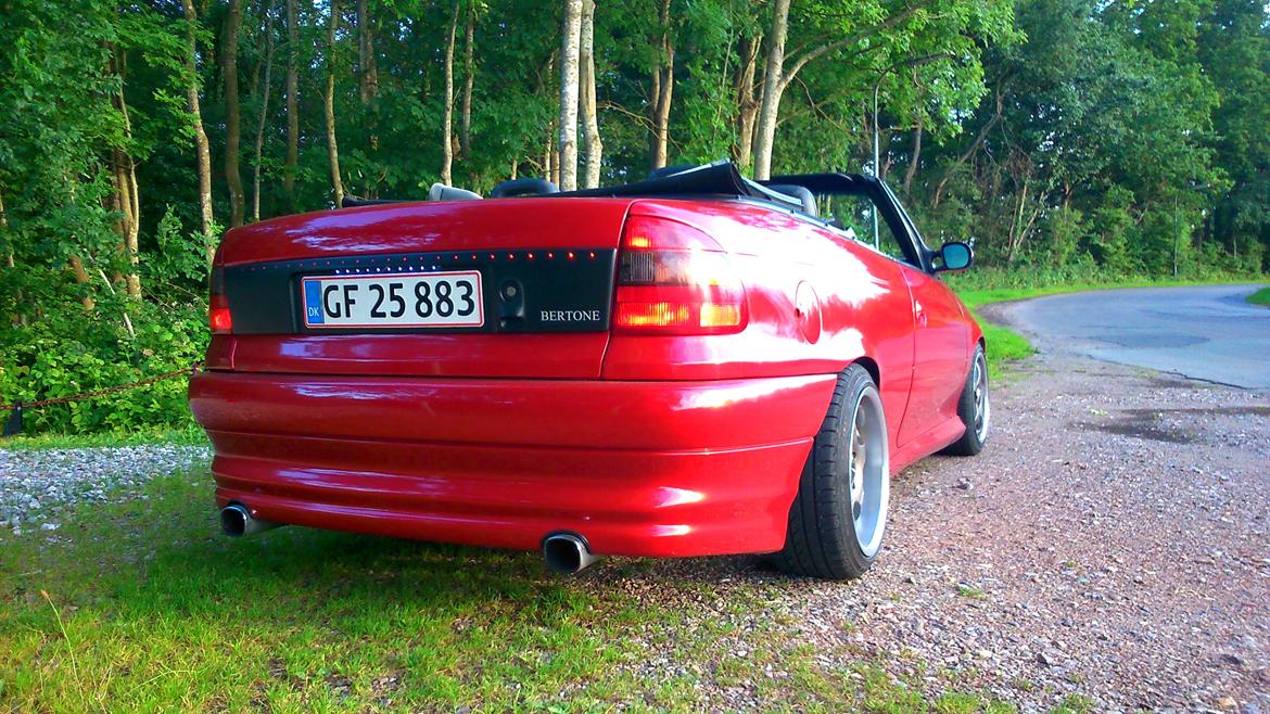 Opel Astra Cabrio Bertone Edition solgt - Dioder i bagklapblende baglys/stoplys funktion ;-) billede 4