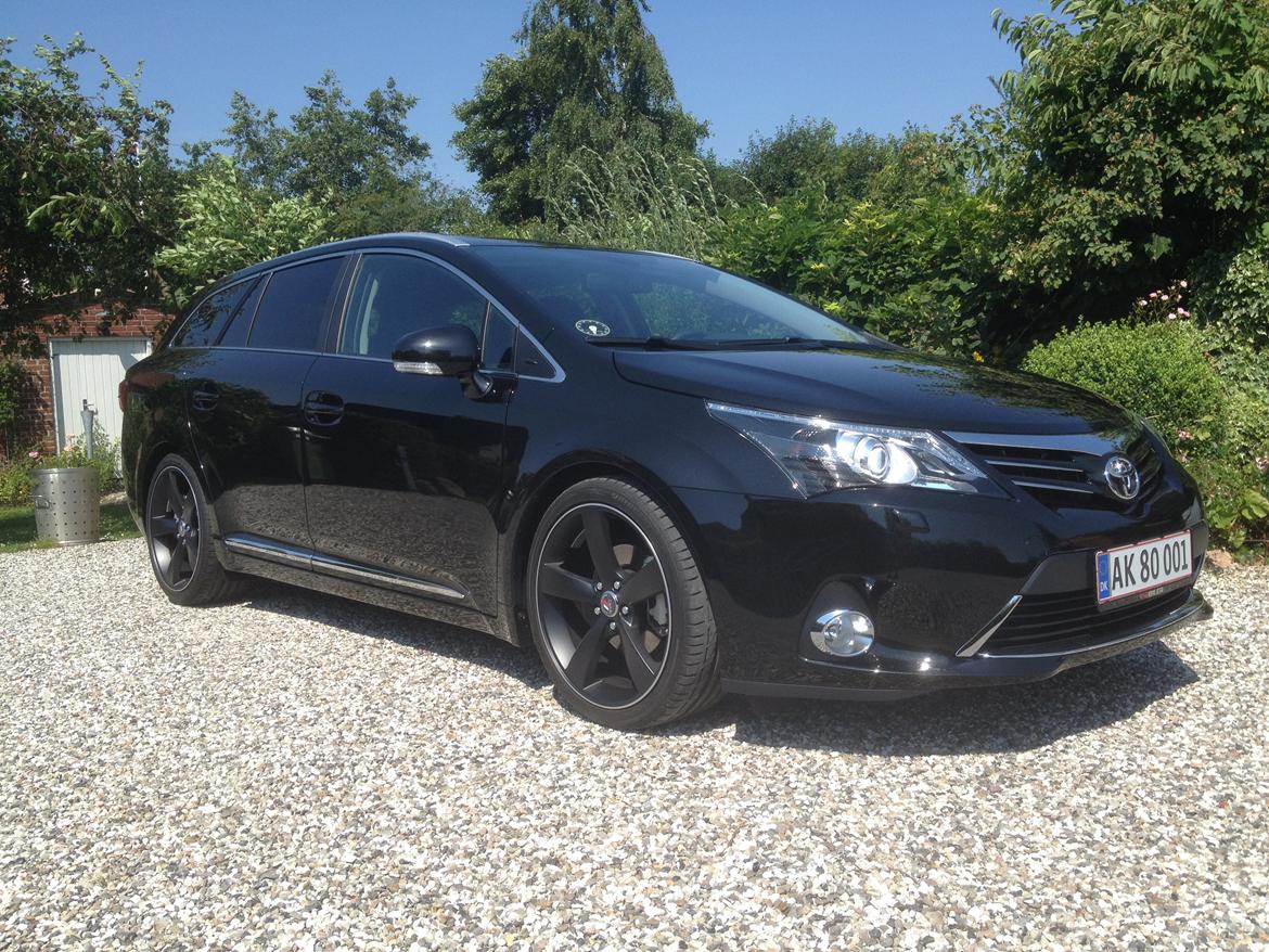 Toyota Avensis Wagon T2 Premium billede 1