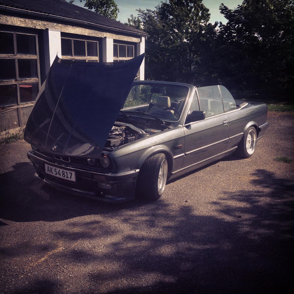 BMW E30 320i Cab billede 4