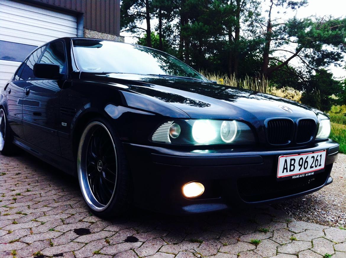 BMW E39 523 billede 1