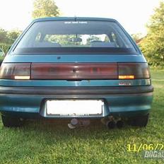 Mazda 323 1.3i 16v LX *SOLGT*