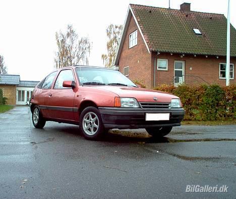 Opel kadett *Solgt* billede 8