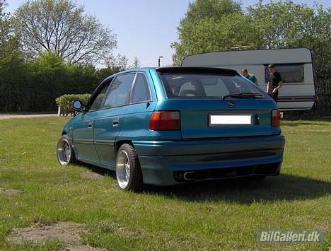 Opel astra f -> solgt <- billede 1