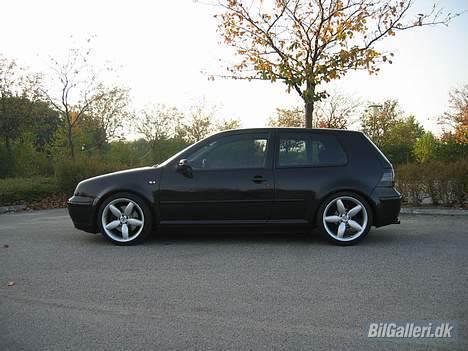 VW Golf 4 20Vt SOLGT   billede 1