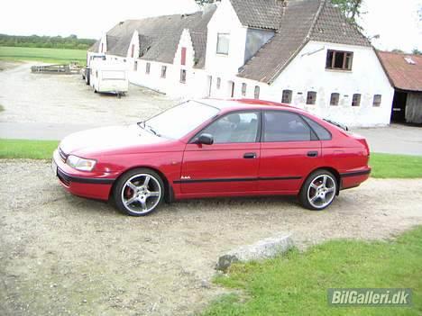 Toyota Carina E xli "SOLGT" billede 2