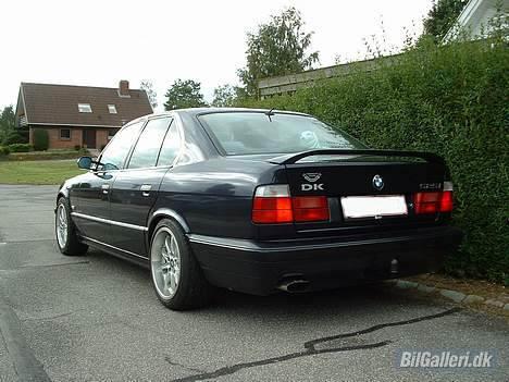 BMW 320i - 8.5*17 i for og 10*17 i bag billede 8