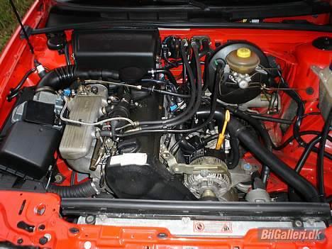 Audi 80 2,0 e Solgt billede 7